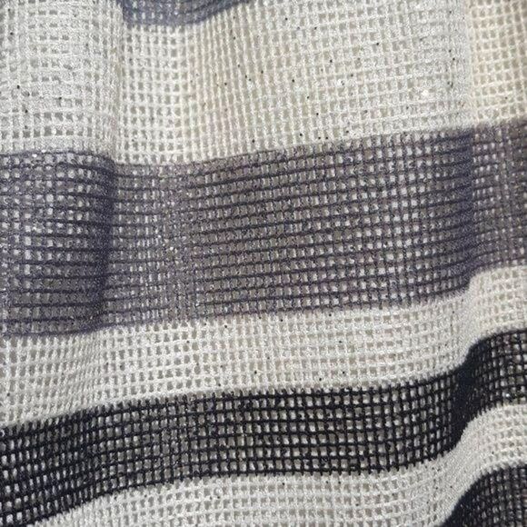 BCBCGENERATION Metallic Mesh Striped Full Wide Shorts White Silver Black Sz 4 - Picture 4 of 8